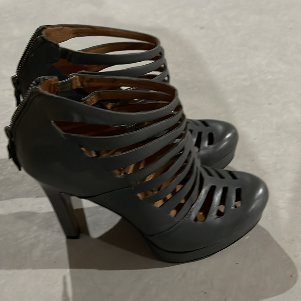 No 704b grey leather booties - Picture 4 of 7